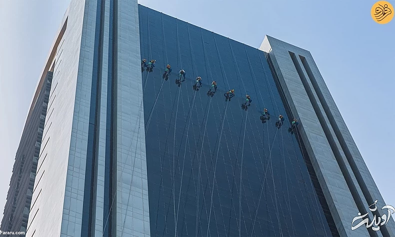 (تصاویر) «مردان عنکبوتی» شیشه پاککن آسمان خراشهای قطر